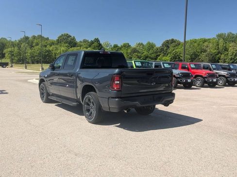 New 2026 RAM 1500 Express AWD/4WD image 3
