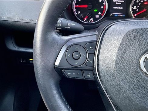 Used 2019 Toyota RAV4 XLE image 13