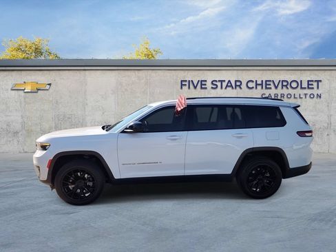 Used 2023 Jeep Grand Cherokee L Laredo RWD image 5