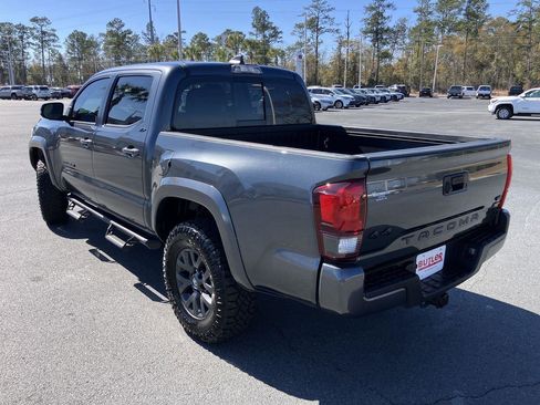 Used 2023 Toyota Tacoma SR5 image 3