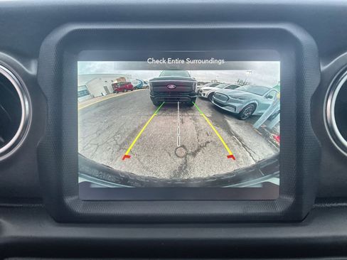 Used 2020 Jeep Wrangler Unlimited Rubicon w/ Dual Top Group image 19