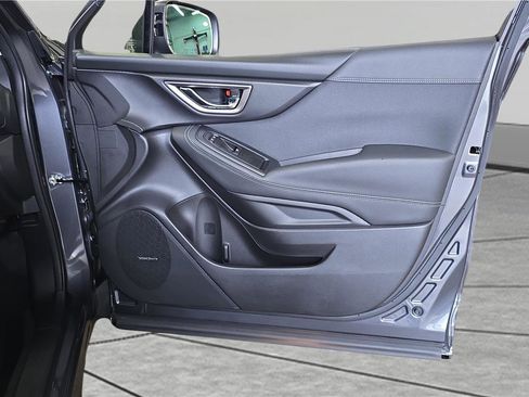Used 2023 Subaru Forester Premium AWD/4WD image 15