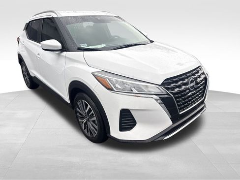 Used 2024 Nissan Kicks SV image 18