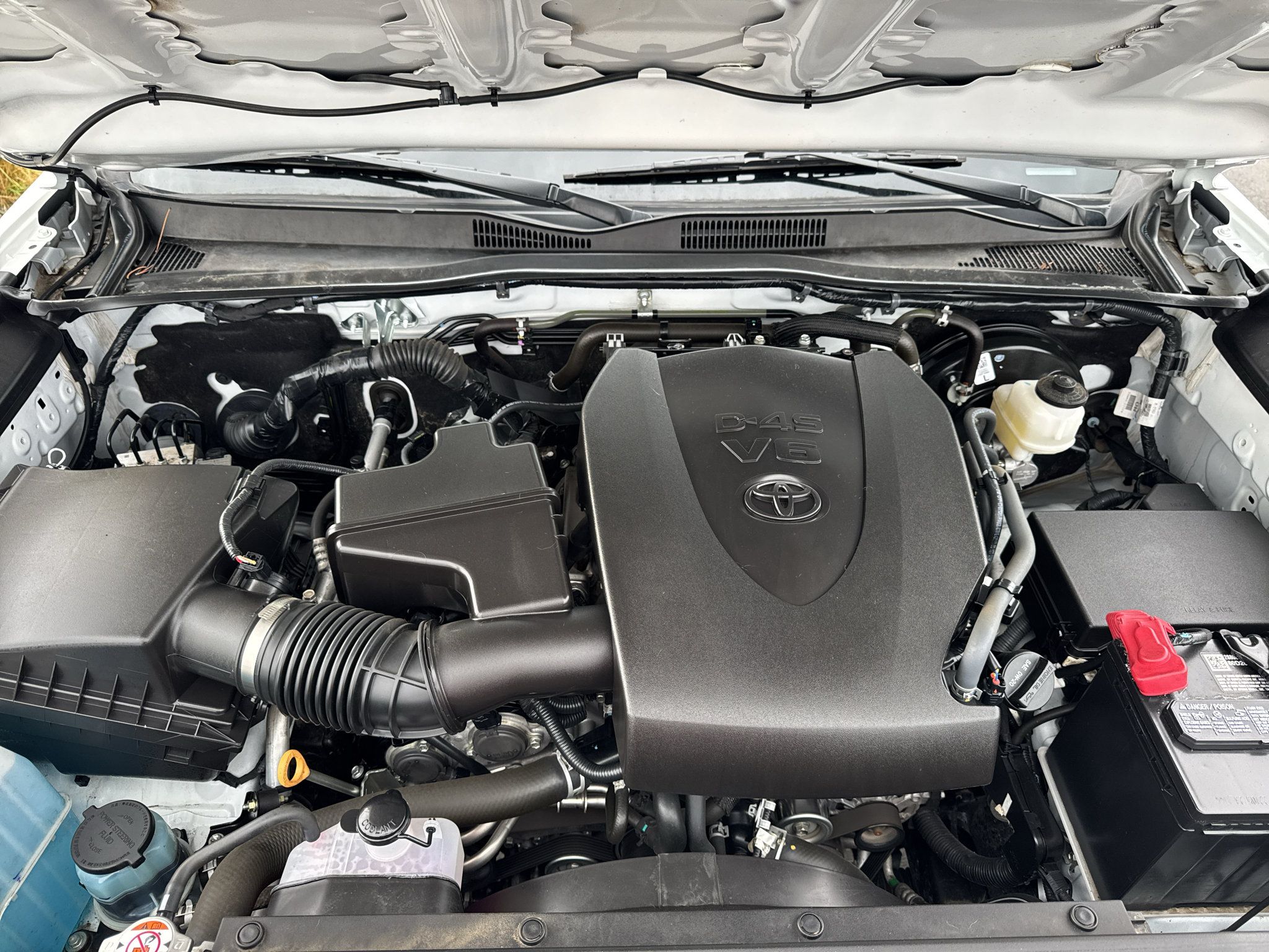 Certified 2023 Toyota Tacoma SR AWD/4WD image 18