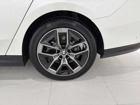 Used 2026 BMW 530i xDrive w/ Premium Package AWD/4WD image 43