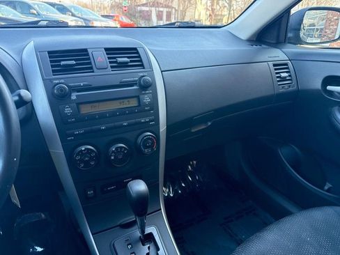 Used 2009 Toyota Corolla S image 24