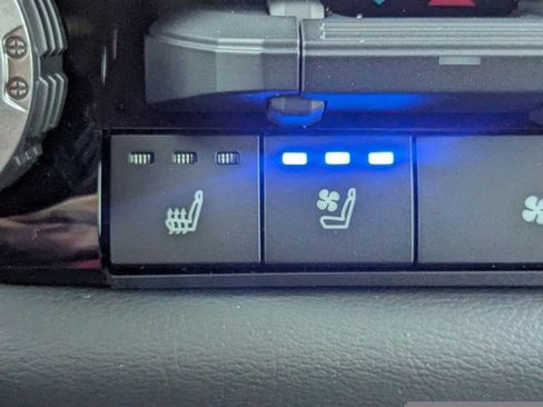 New 2025 Toyota Tundra Platinum image 21