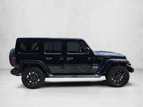 Used 2023 Jeep Wrangler Unlimited Sahara AWD/4WD image 4