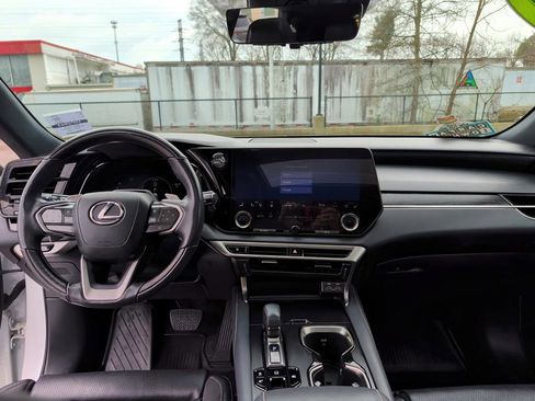 Used 2024 Lexus RX 350 350h Luxury w/ Convenience Package image 11