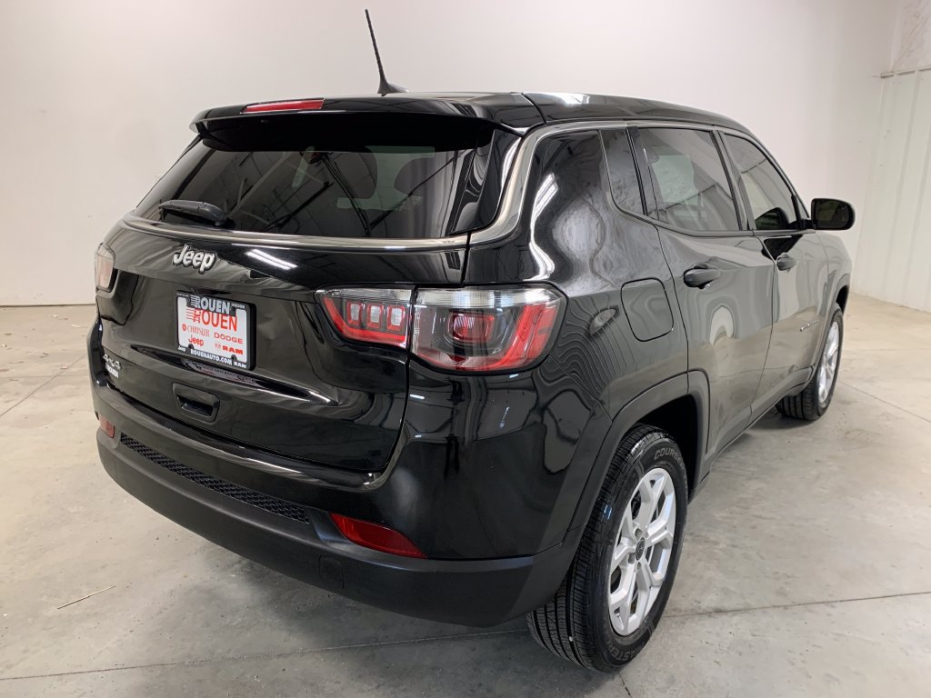 Used 2025 Jeep Compass Sport AWD/4WD image 23