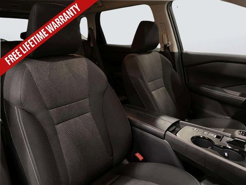 Used 2025 Nissan Rogue SV FWD image 31
