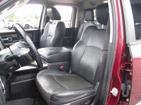 Used 2017 RAM 1500 Laramie AWD/4WD image 22
