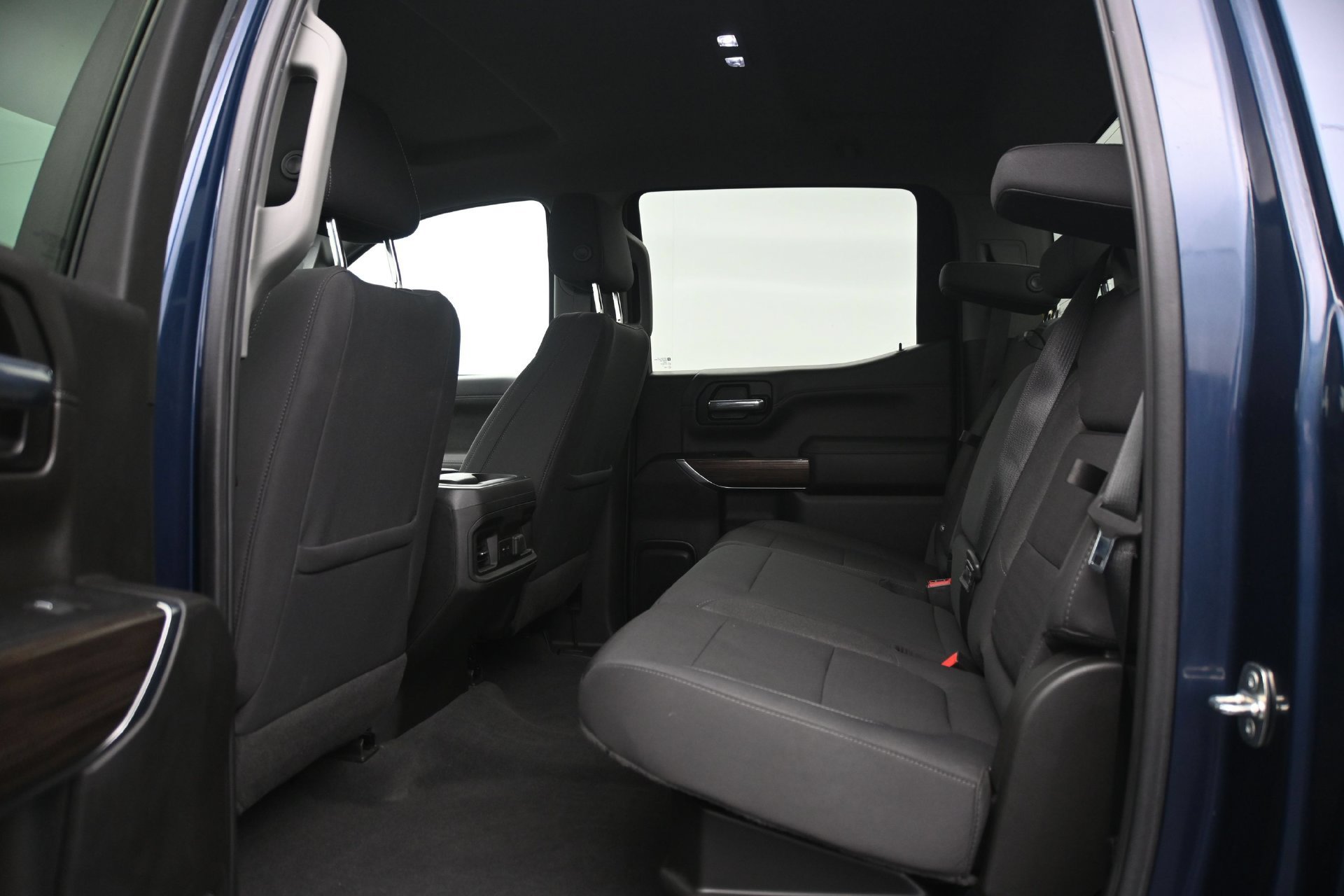 Used 2021 Chevrolet Silverado 1500 LT Trail Boss w/ Bed Protection Package AWD/4WD image 15