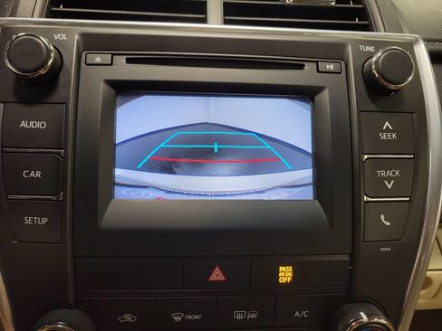 Used 2017 Toyota Camry LE FWD image 20