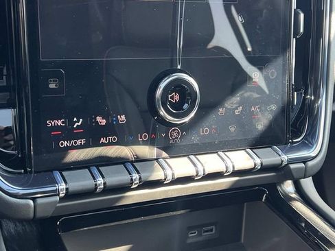 New 2026 GMC Yukon AT4 w/ AT4 Premium Plus Package image 25