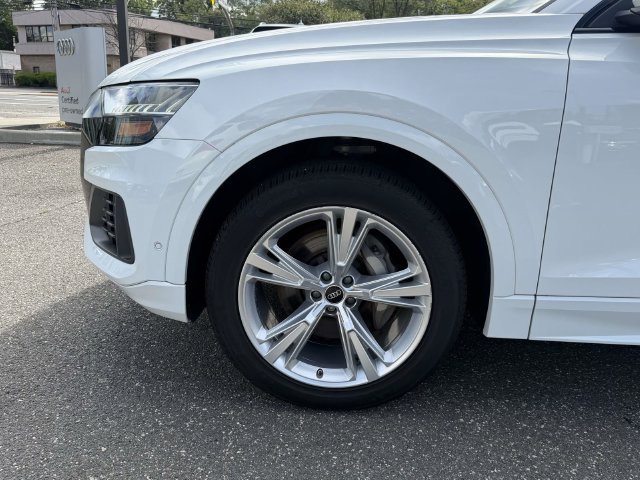 Certified 2023 Audi Q8 Premium w/ Convenience Package AWD/4WD image 7