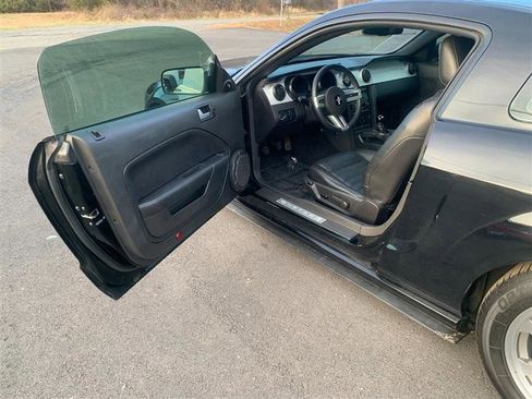 Used 2009 Ford Mustang GT image 21