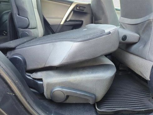 Used 2014 Toyota RAV4 LE FWD image 22