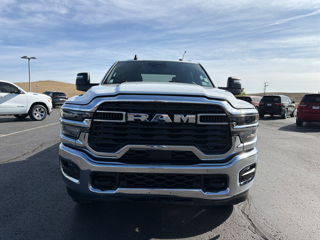Used 2026 RAM 2500 Big Horn AWD/4WD image 2