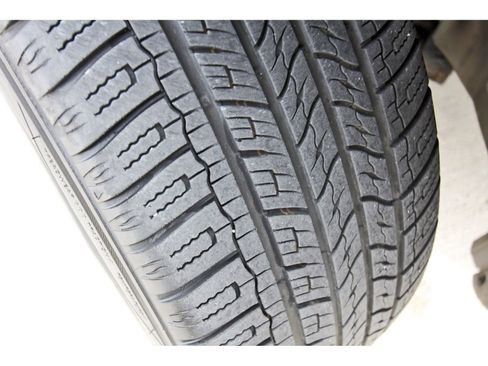 Used 2013 Ford Edge SEL image 33