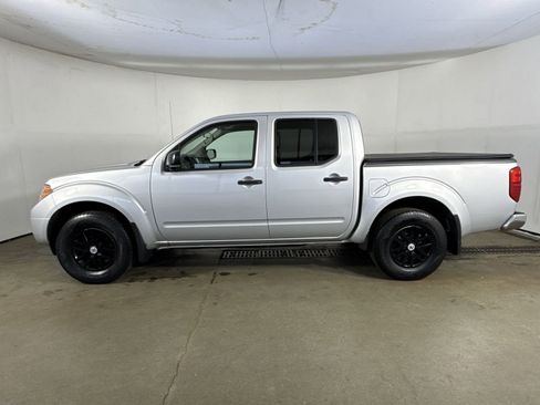 Used 2021 Nissan Frontier SV w/ SV Utility Package image 28