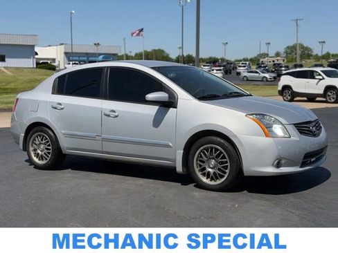 Used 2010 Nissan Sentra 2.0 S FWD image 1