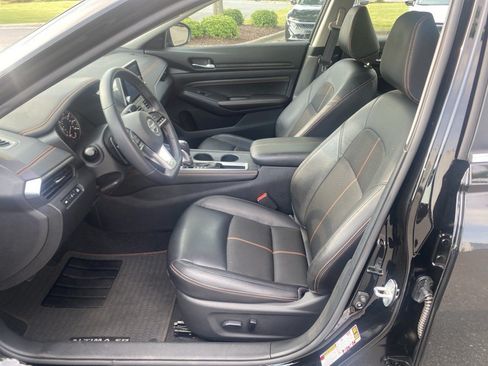 Used 2020 Nissan Altima 2.5 SR FWD image 15