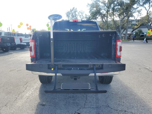 Used 2022 Ford F150 Lariat image 11