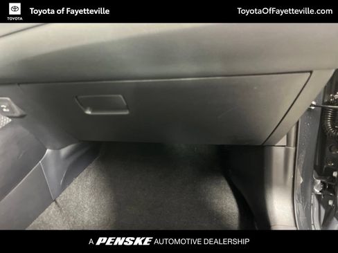 Used 2025 Toyota Corolla LE FWD image 12