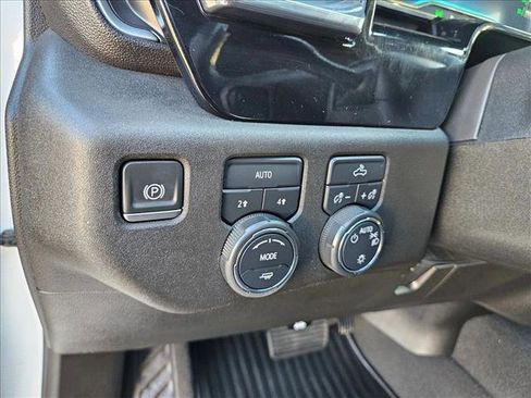 Used 2023 Chevrolet Silverado 1500 LT AWD/4WD image 21