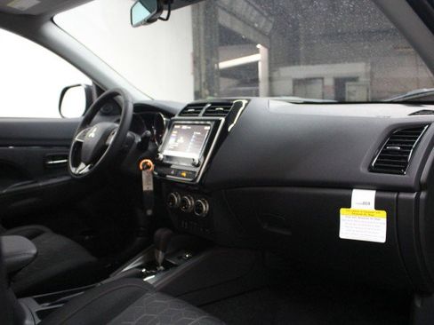 New 2026 Mitsubishi Outlander Sport LE AWD/4WD image 17