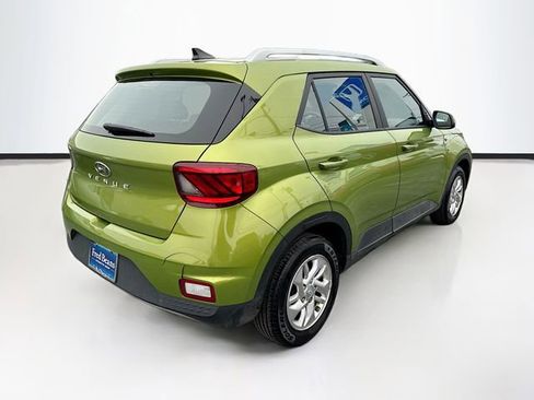 Used 2020 Hyundai Venue SEL image 7