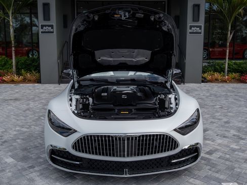 Used 2026 Mercedes-Benz Maybach SL 680 image 41