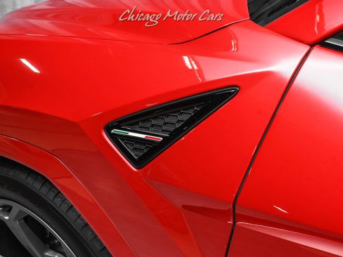 Used 2021 Lamborghini Urus AWD/4WD image 37