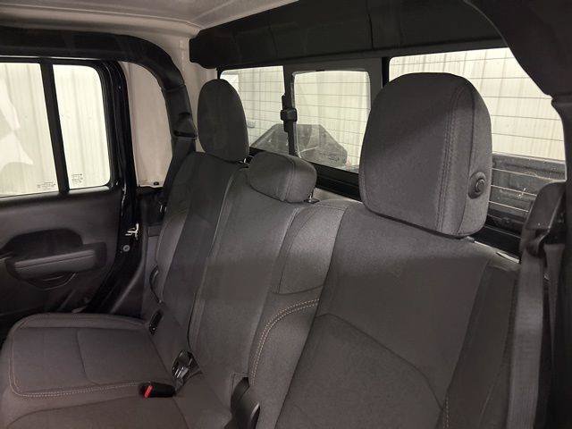 New 2026 Jeep Gladiator Sport AWD/4WD image 27