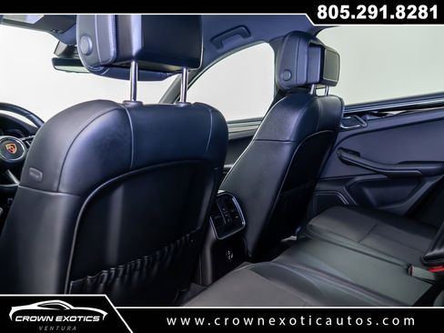 Used 2023 Porsche Macan Turbo image 21