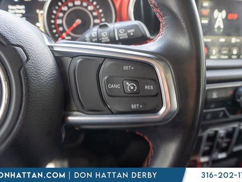 Used 2018 Jeep Wrangler Unlimited Rubicon AWD/4WD image 13