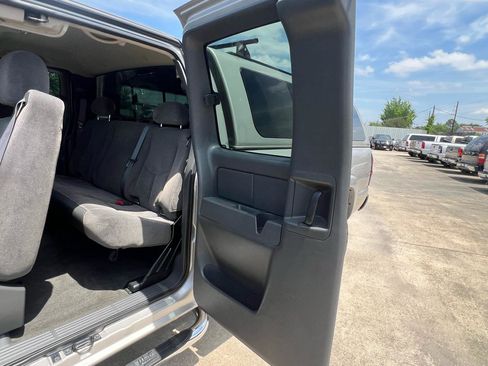 Used 2006 Chevrolet Silverado 2500 LT w/ Heavy-Duty Power Package AWD/4WD image 51
