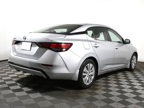 Used 2020 Nissan Sentra S FWD image 11