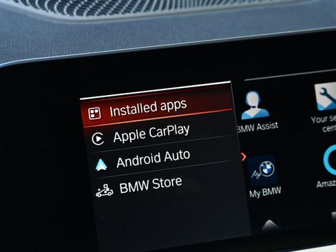 Used 2022 BMW 330e w/ M Sport Package image 33