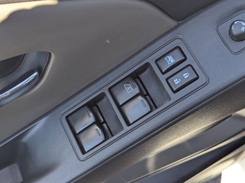 Used 2023 Nissan Frontier SV w/ Tow Package image 24