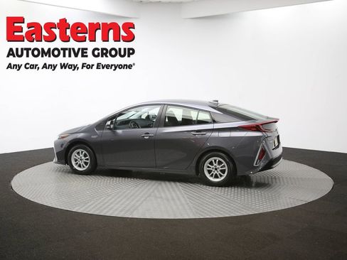 Used 2021 Toyota Prius Prime LE FWD image 60