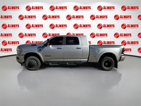 Used 2021 RAM 3500 Laramie w/ Night Edition image 10