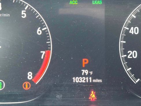 Used 2018 Honda Accord Sport image 10