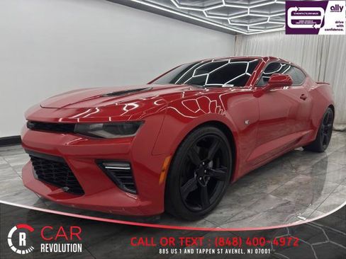 Used 2017 Chevrolet Camaro SS image 3