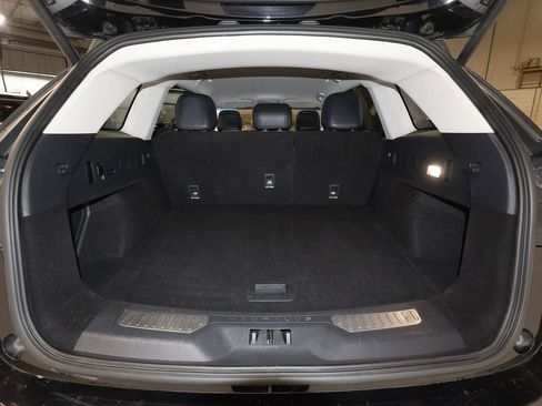 Used 2024 Lincoln Nautilus Reserve AWD/4WD image 25