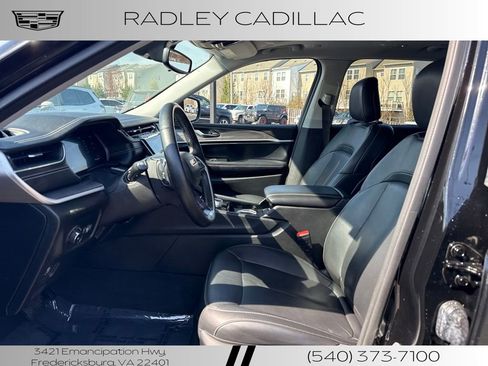 Used 2021 Jeep Grand Cherokee L Limited AWD/4WD image 3
