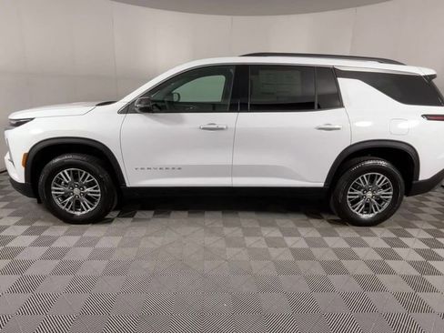 New 2026 Chevrolet Traverse LT image 5