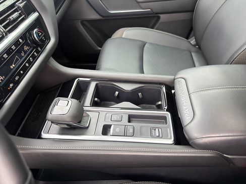 Certified 2024 Nissan Pathfinder SL w/ SL Premium Package image 28