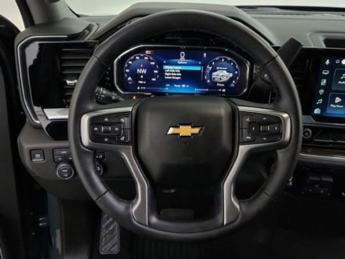 Used 2026 Chevrolet Silverado 1500 LT image 14